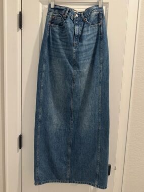 Denim Forum by Aritzia Pencil Denim Skirt